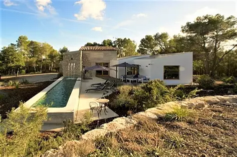 Villa de charme avec piscine &agrave; louer | ChicVillas