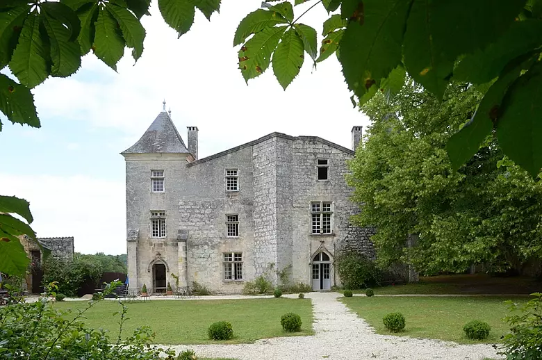 Charentes ou Dordogne - Location villa de luxe - Dordogne / Garonne / Gers - ChicVillas - 3