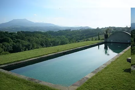 Villa familiale avec piscine &agrave; louer, Collines Basques | ChicVillas