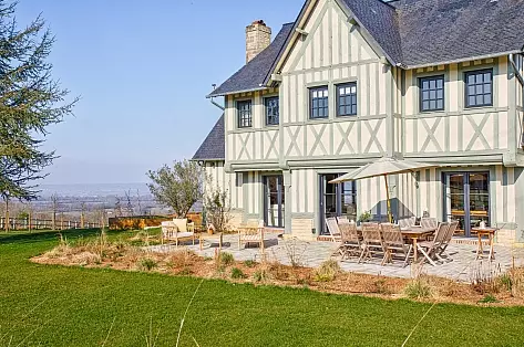 Location villa avec piscine proche Deauville Normandie | ChicVillas