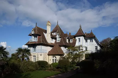 Propri&eacute;t&eacute; de Luxe &agrave; Louer en France, Manoir Esprit Normandie | ChicVillas